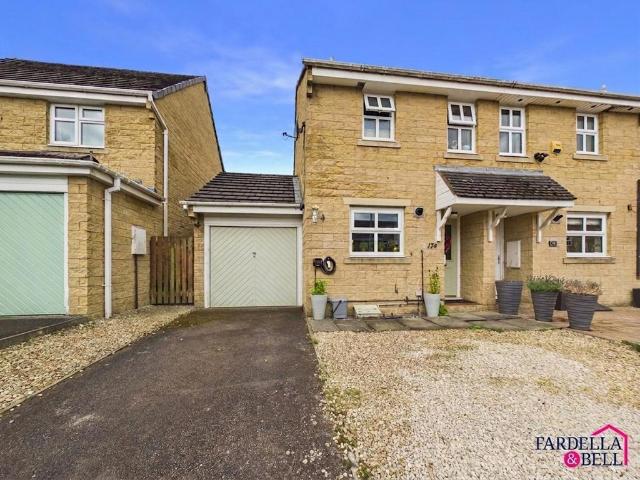 2 bedroom semi detached house for sale