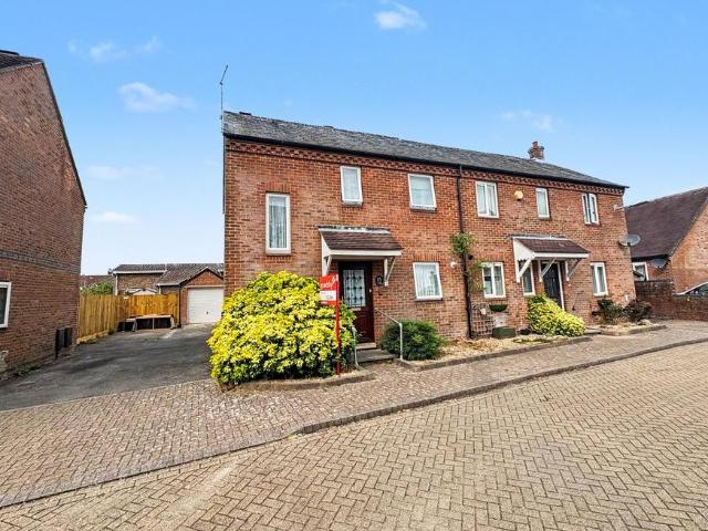 2 bedroom semi detached house for sale