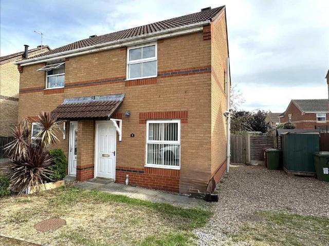2 bedroom semi detached house for sale