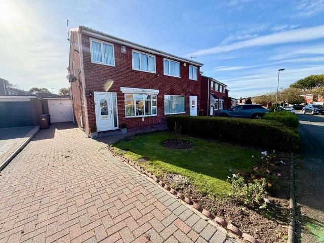 2 bedroom semi detached house for sale