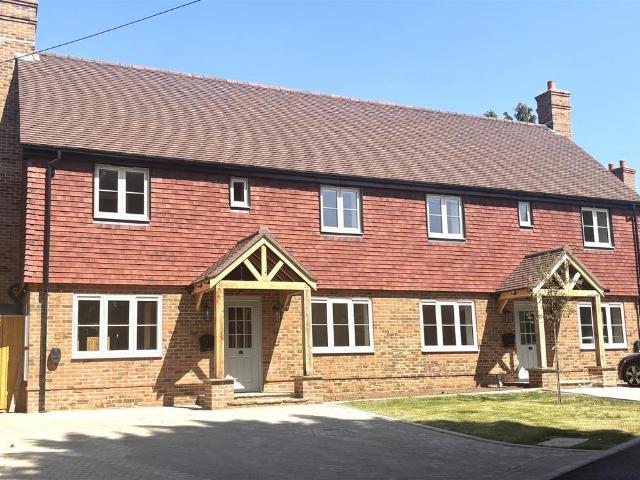 2 bedroom semi detached house for sale