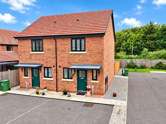 2 bedroom semi detached house for sale