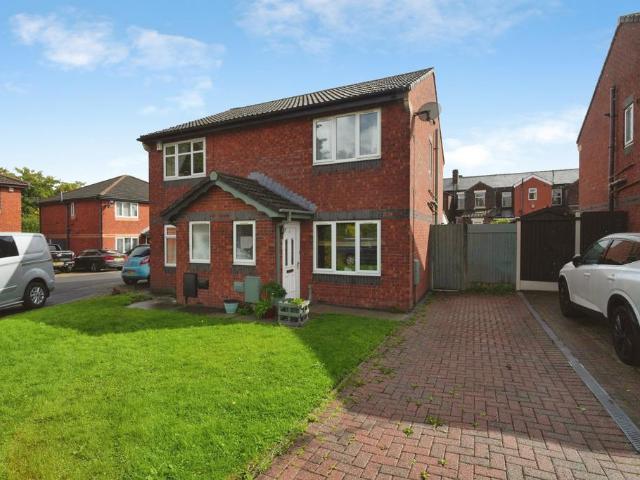 2 bedroom semi detached house for sale