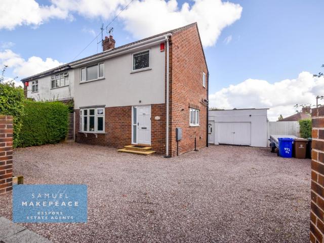 2 bedroom semi detached house for sale