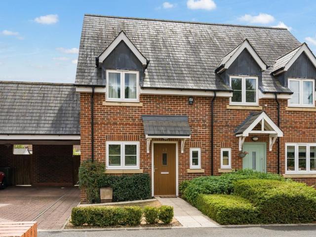 2 bedroom semi detached house for sale