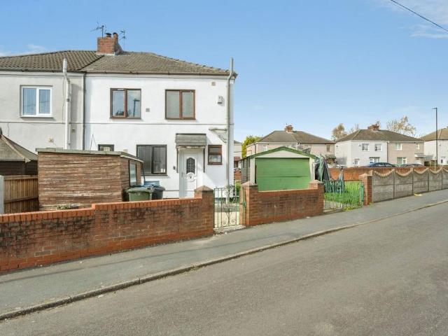 2 bedroom semi detached house for sale