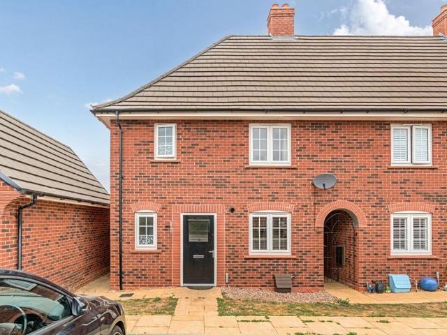 2 bedroom semi detached house for sale