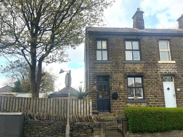 2 bedroom semi detached house for sale