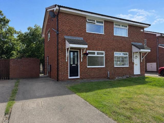 2 bedroom semi detached house for sale