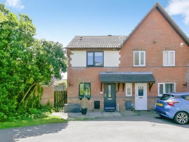 2 bedroom semi detached house for sale