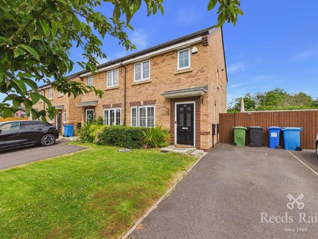 2 bedroom semi detached house for sale