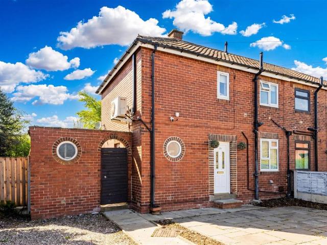 2 bedroom semi detached house for sale