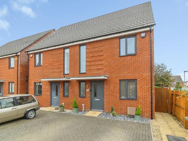2 bedroom semi detached house for sale