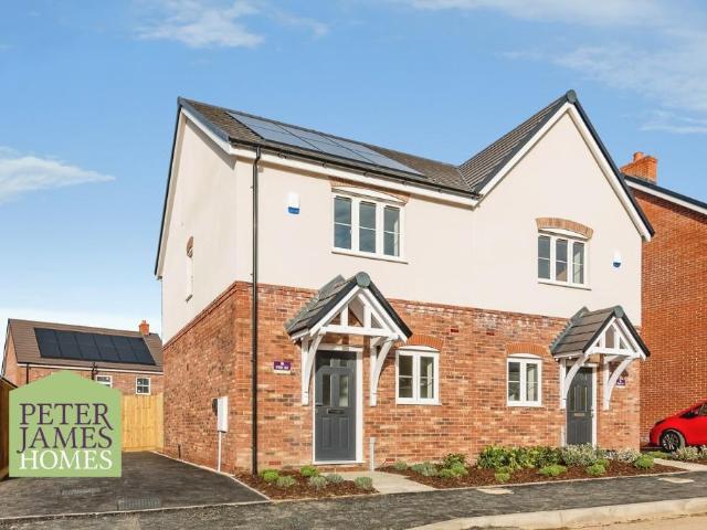2 bedroom semi detached house for sale