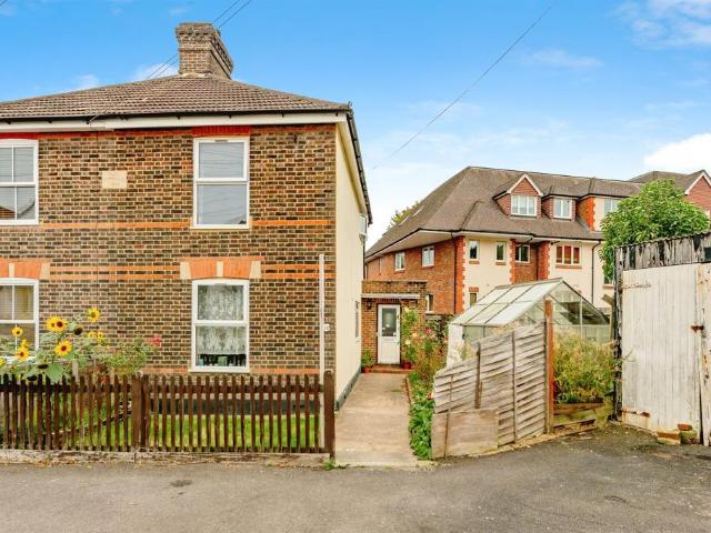 2 bedroom semi detached house for sale