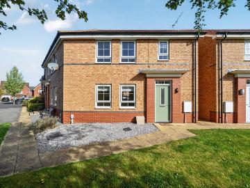 2 bedroom semi detached house for sale