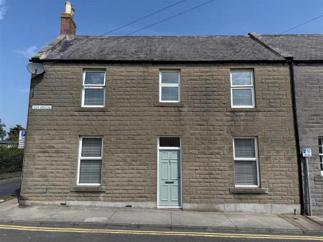 2 bedroom semi detached house for sale