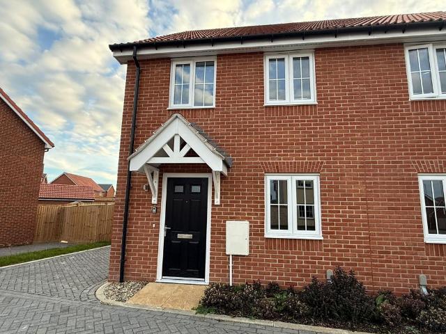 2 bedroom semi detached house for sale