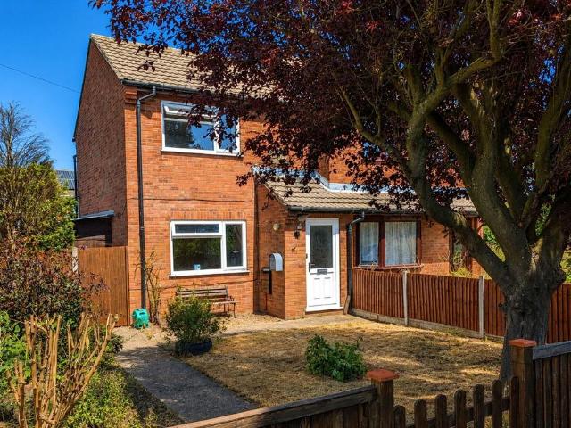 2 bedroom semi detached house for sale