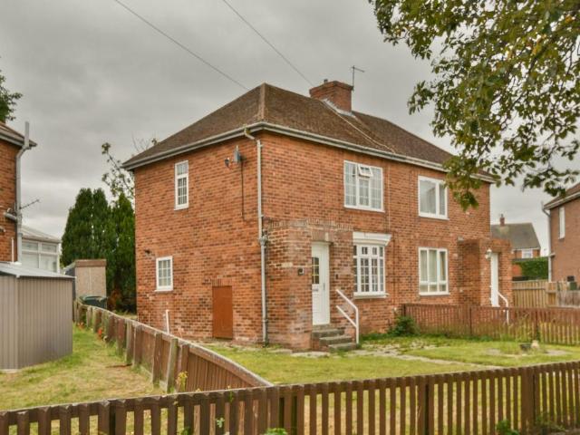 2 bedroom semi detached house for sale