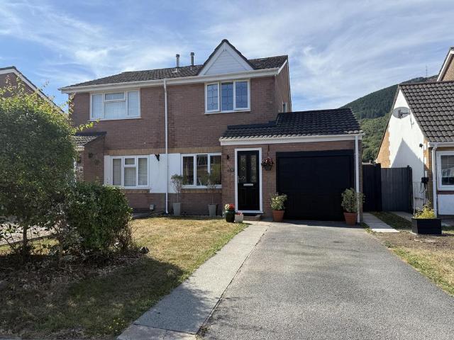 2 bedroom semi detached house for sale