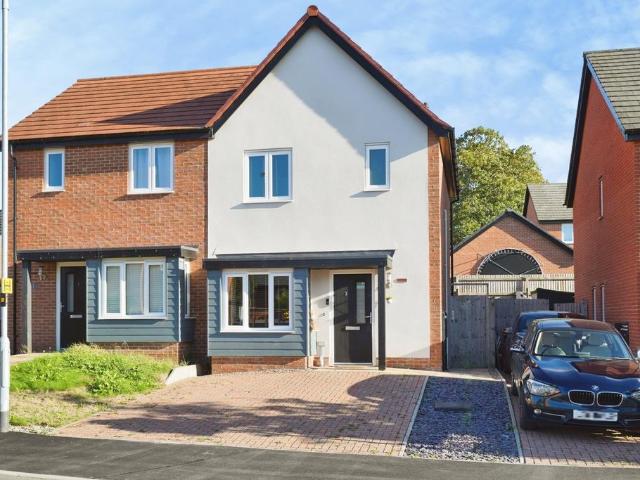 2 bedroom semi detached house for sale