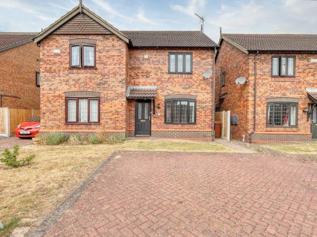 2 bedroom semi detached house for sale