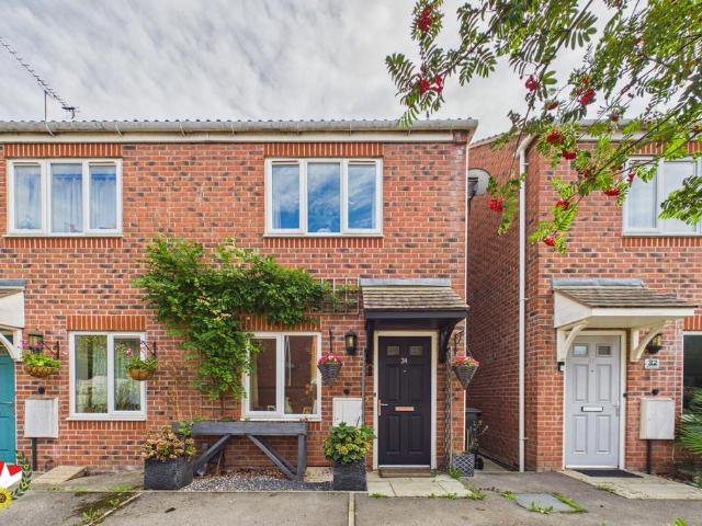 2 bedroom semi detached house for sale