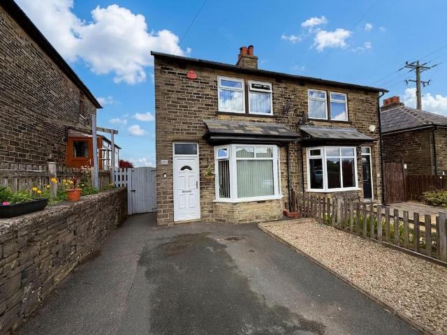 2 bedroom semi detached house for sale