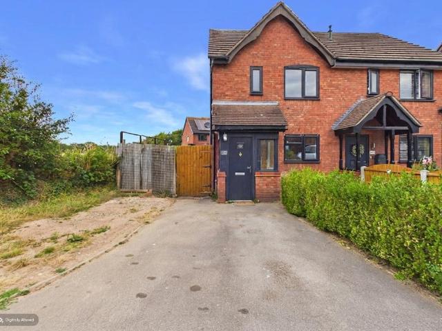 2 bedroom semi detached house for sale