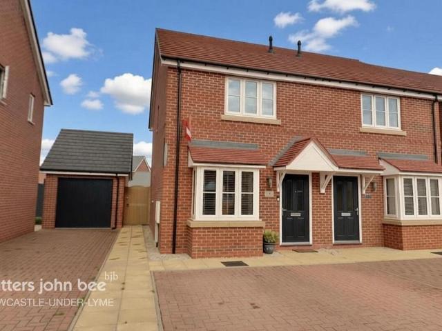2 bedroom semi detached house for sale