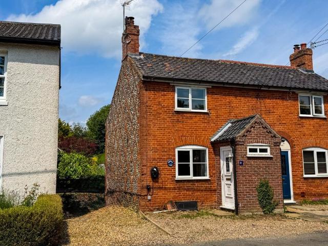 2 bedroom semi detached house for sale