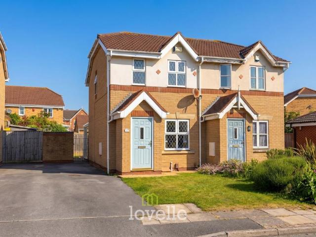 2 bedroom semi detached house for sale