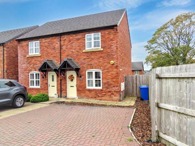 2 bedroom semi detached house for sale