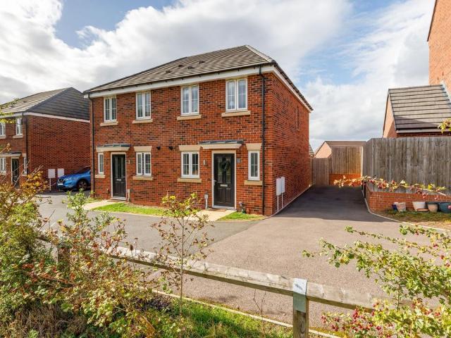 2 bedroom semi detached house for sale