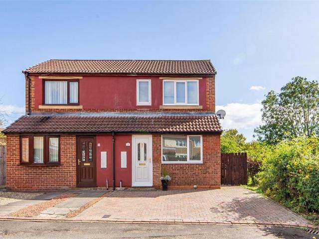 2 bedroom semi detached house for sale