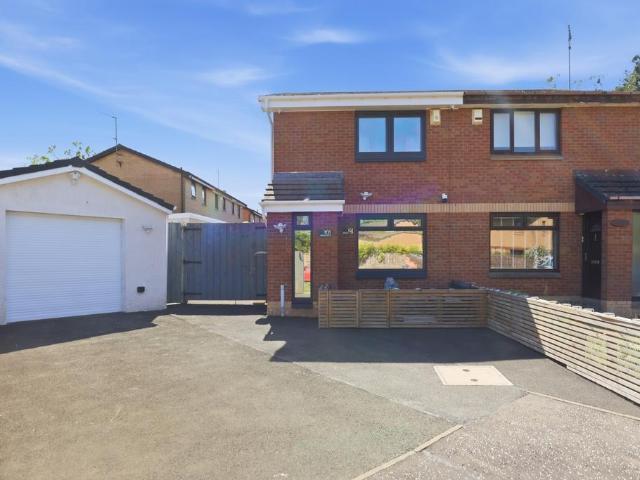 2 bedroom semi detached house for sale