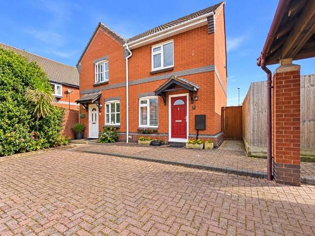 2 bedroom semi detached house for sale