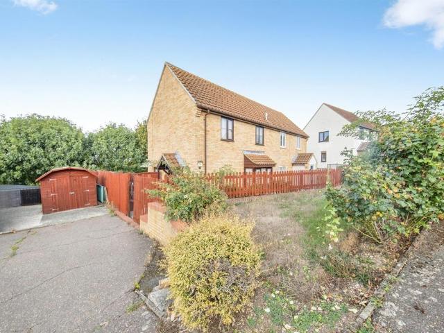 2 bedroom semi detached house for sale