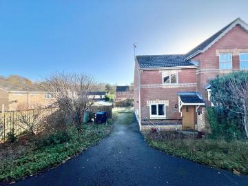 2 bedroom semi detached house for sale
