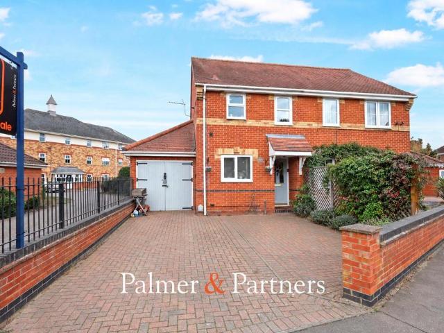 2 bedroom semi detached house for sale