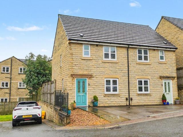 2 bedroom semi detached house for sale