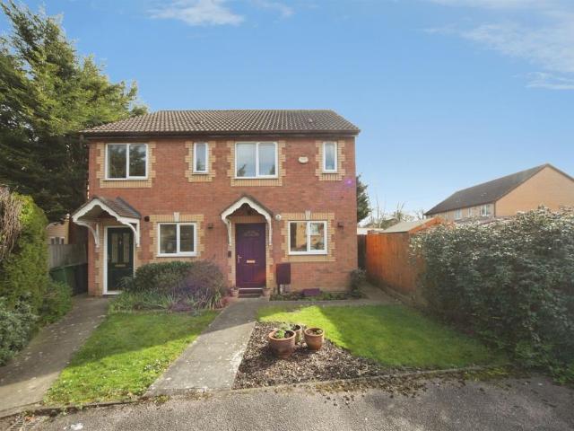2 bedroom semi detached house for sale
