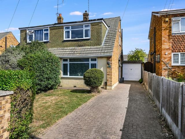 2 bedroom semi detached house for sale