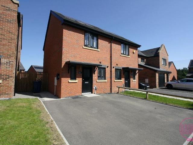 2 bedroom semi detached house for sale