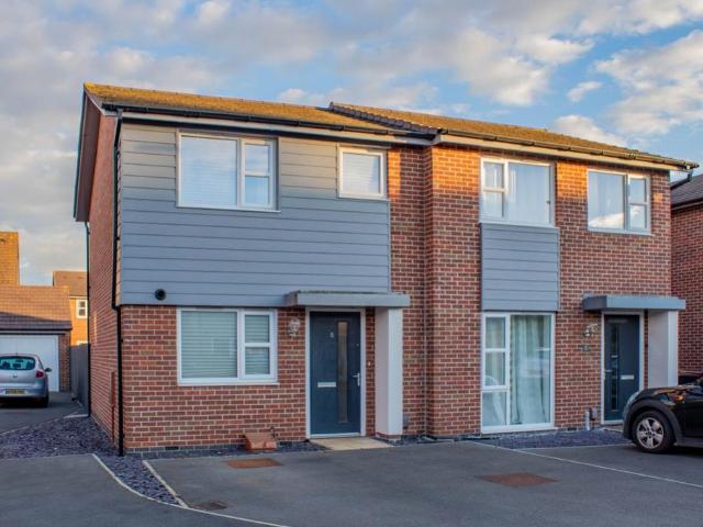 2 bedroom semi detached house for sale