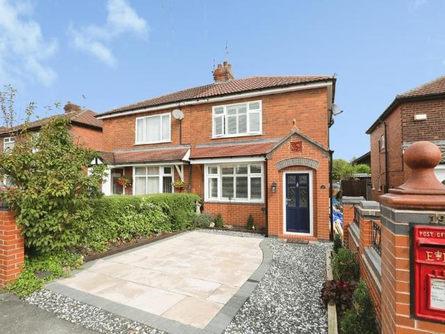 2 bedroom semi detached house for sale