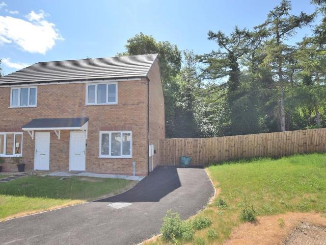 2 bedroom semi detached house for sale