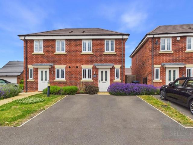 2 bedroom semi detached house for sale