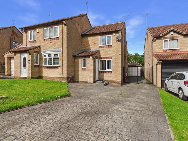 2 bedroom semi detached house for sale